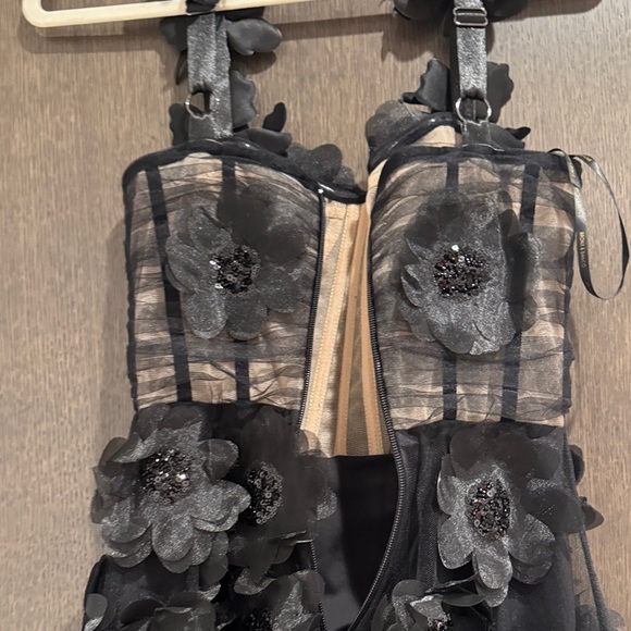 Bronx and Banco Black Gown - Picture 8 of 13